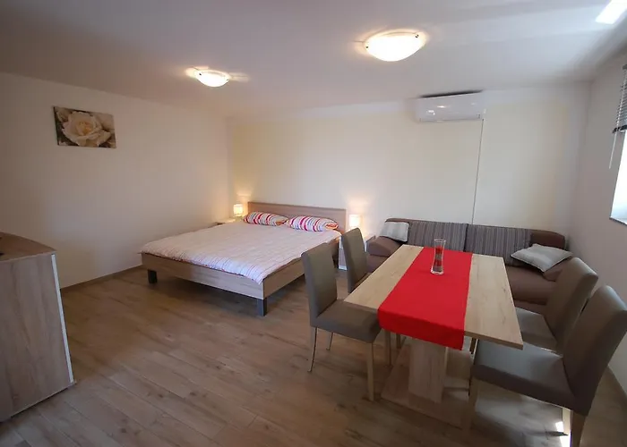 Bazdaric By El-pi Tours Apartman *